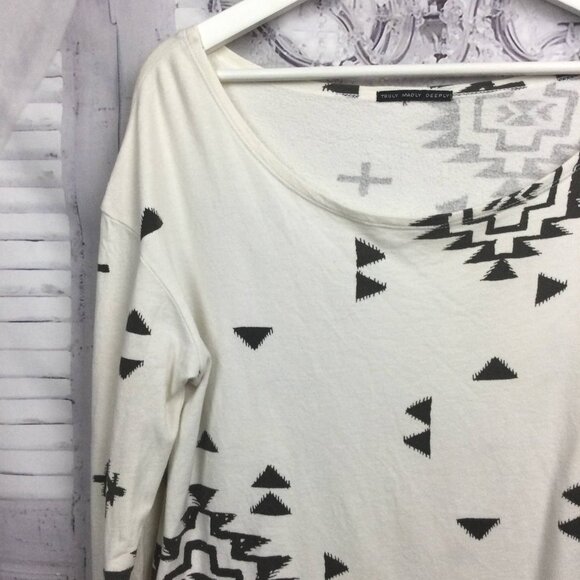 UO Truly Madly Deeply Aztec Sweater White Black M - Picture 3 of 10